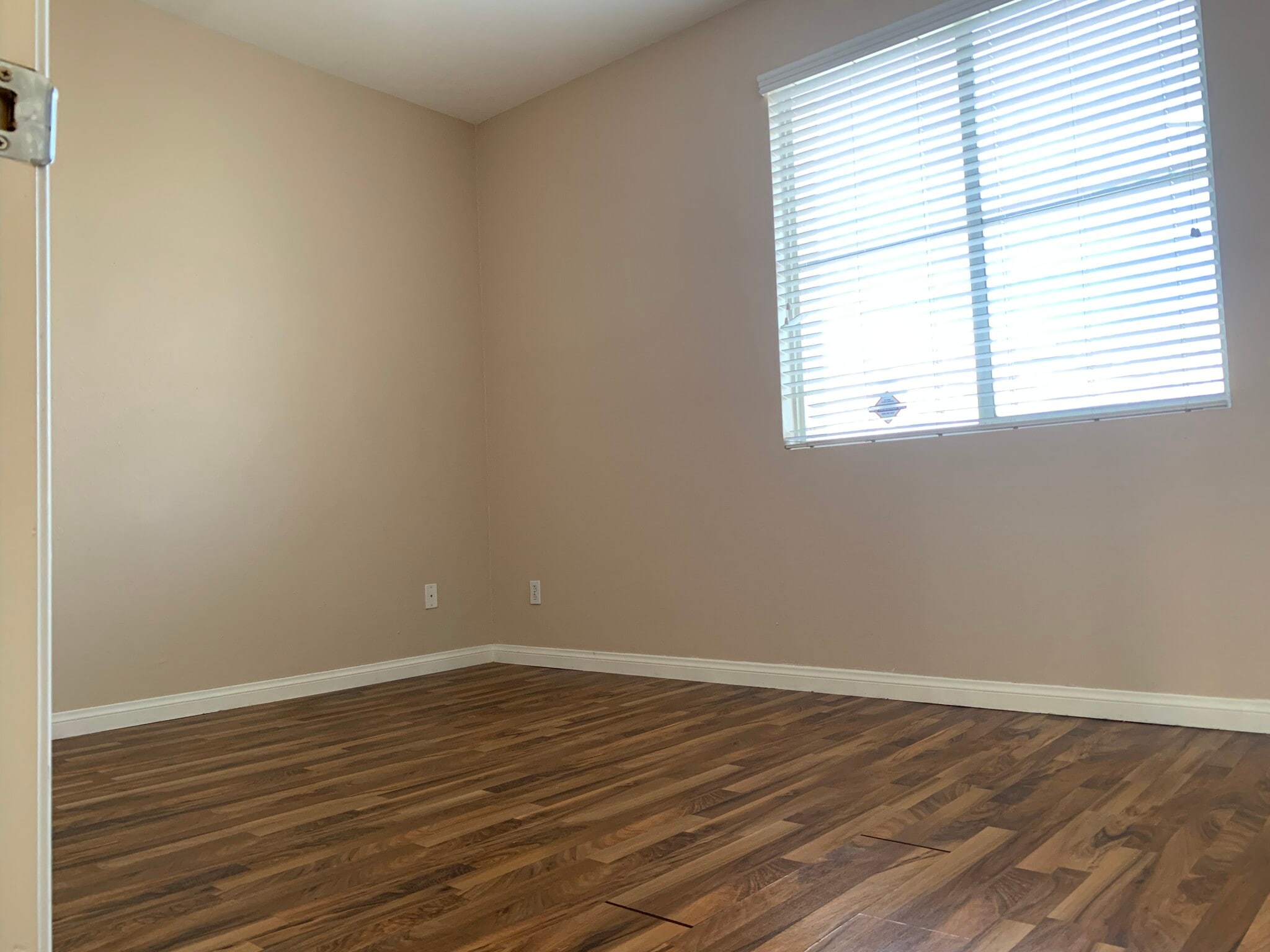 Building Photo - 1205 Simms Ave