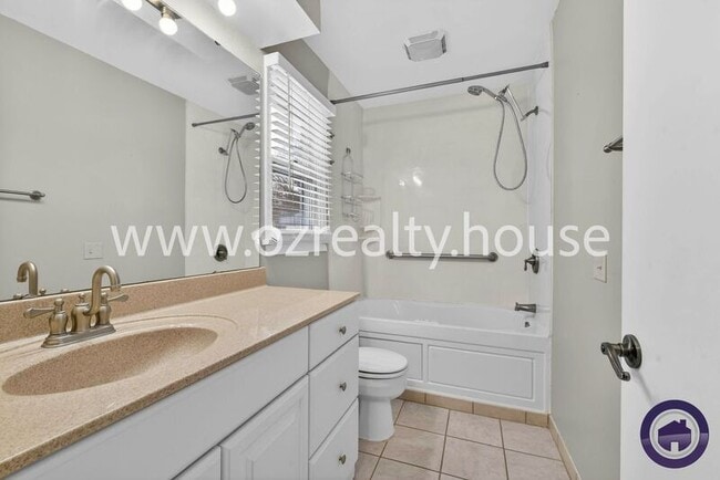 Building Photo - 2417 Whitechapel Dr