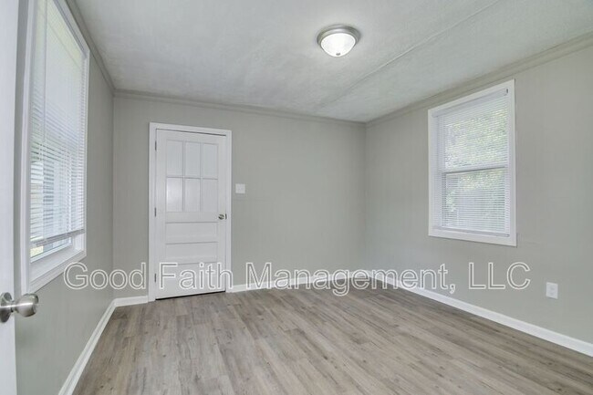Building Photo - 2507 Elderberry Dr