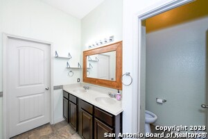 Building Photo - 842 Wall St