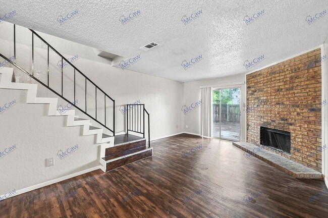 Building Photo - 2198 Aspen Dr