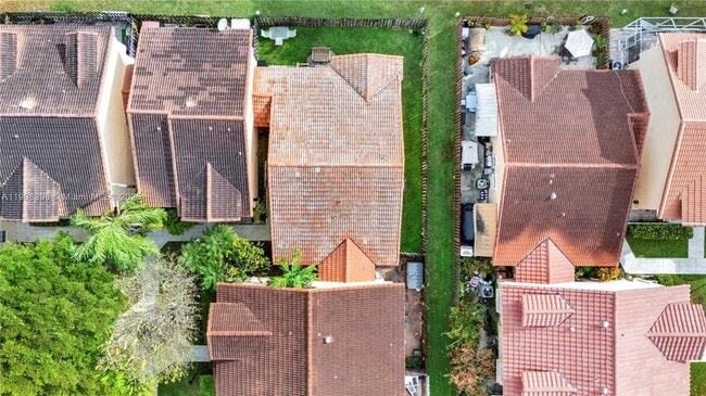 Building Photo - 11037 SW 152nd Ct