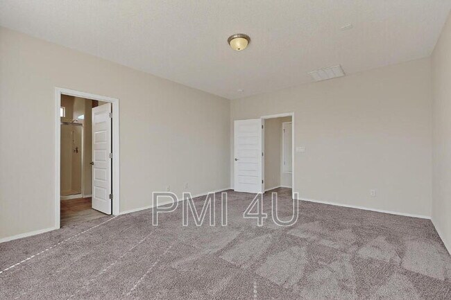 Building Photo - 7110 Overview Rd NE