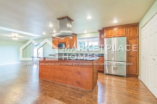 Building Photo - 9425 195th Ave NE