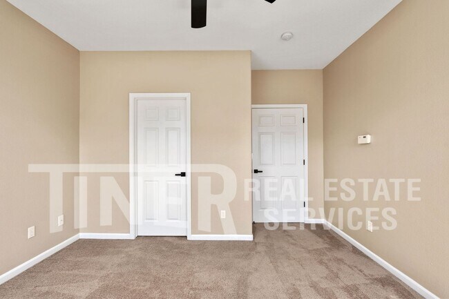 Building Photo - 2371 Snowberry Cir