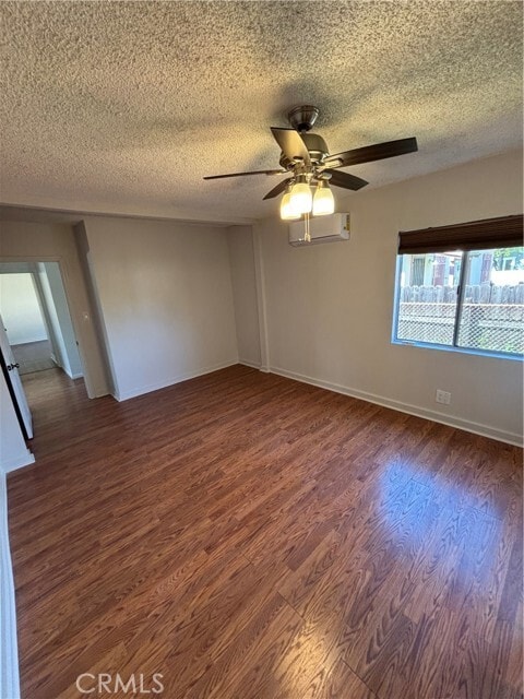 Building Photo - 646 W Belmont St