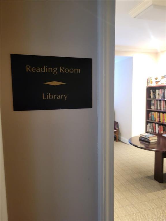 Building Photo - 23212 Plantation Dr NE