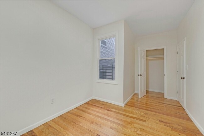 Building Photo - 101 Hedden Terrace