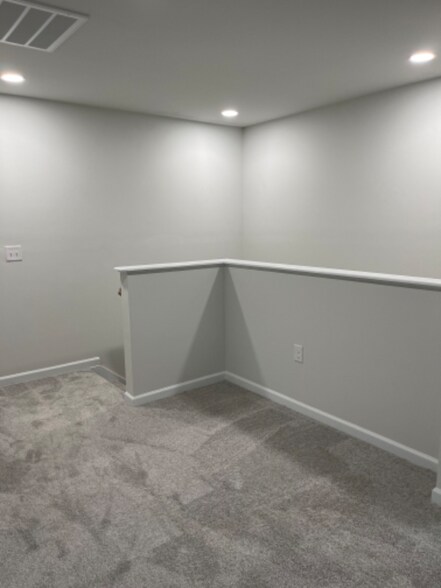 Building Photo - 1503 Larkin St