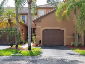 Building Photo - 1611 Veracruz Ln