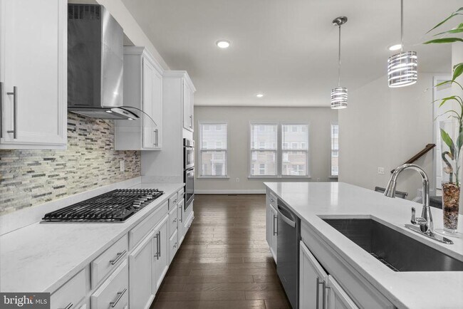 Building Photo - 17357 Redshank Rd