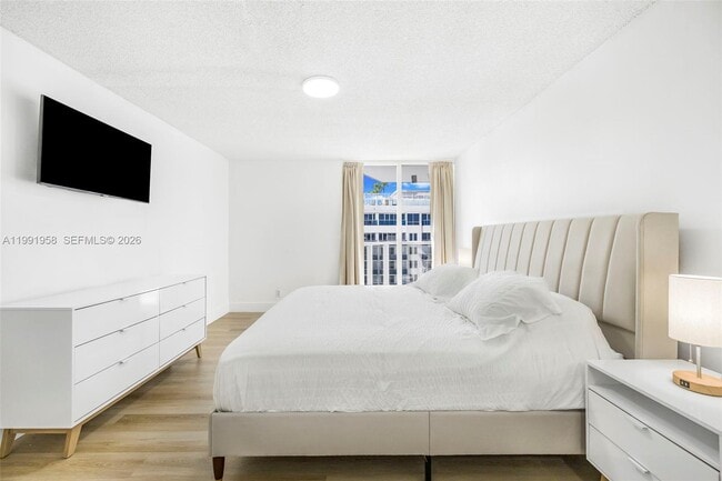 Building Photo - 2401 Collins Ave