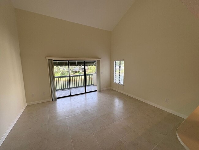 Building Photo - 2 Bedroom in Bluewater Bay!