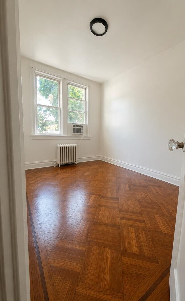 Building Photo - 88 Sherman Pl