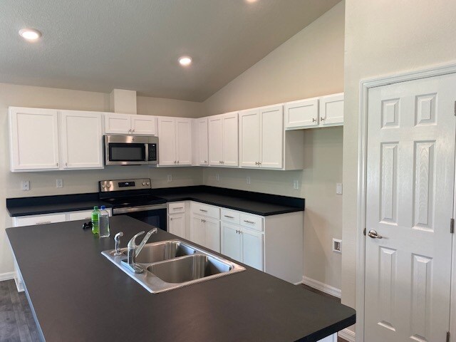 Building Photo - 351 Marion Oaks Manor