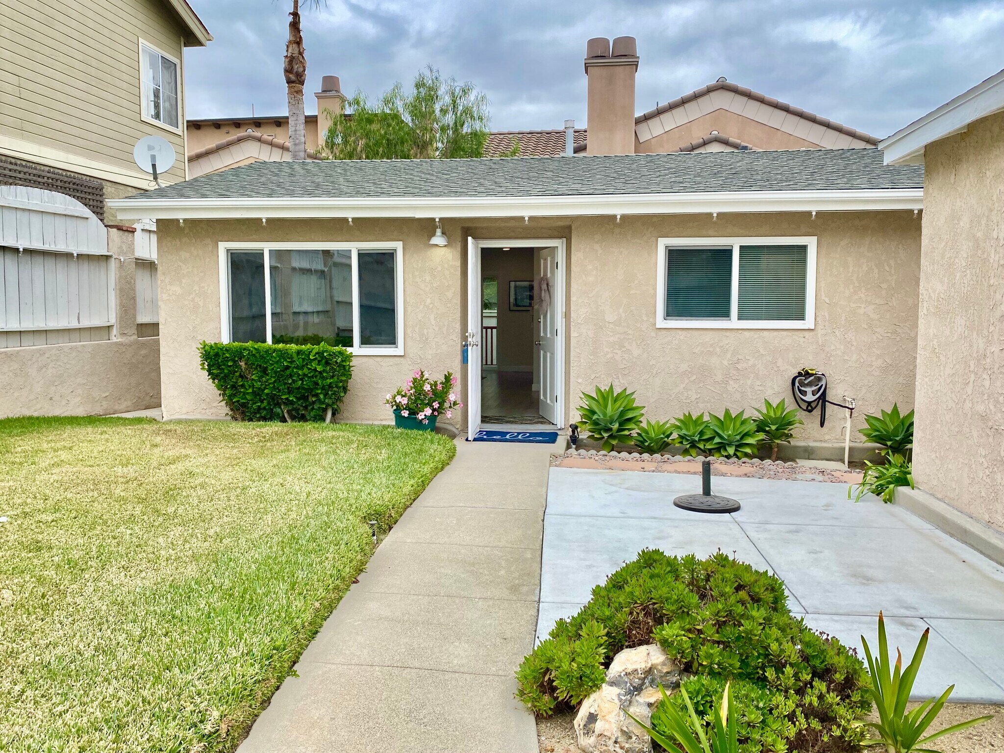 Building Photo - 2019 Curtis Ave