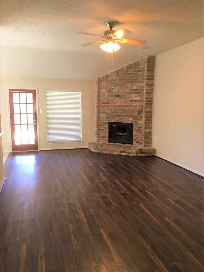 Building Photo - 3318 Kempwood Dr