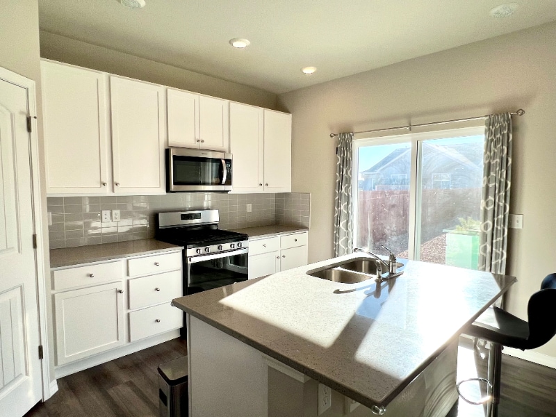 Building Photo - 10722 Rolling Mesa Dr