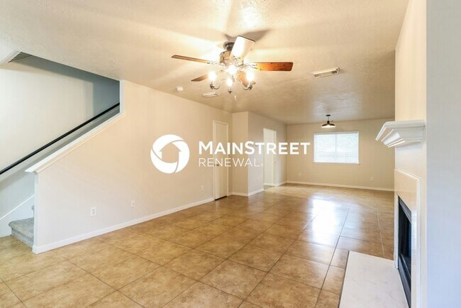 Building Photo - 4 Bedroom Pet-Friendly Home in PORTER, TX with Main Street Renewal