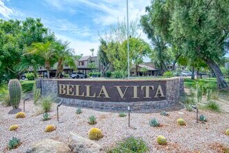 Building Photo - Bella Vita Condo-2 bed, 2 bath in Scottsdale