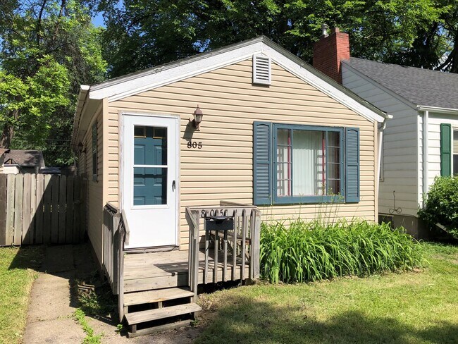 Primary Photo - 2 Bed, 1 Bath Single Family House for Rent