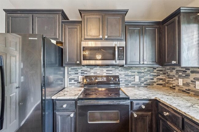 Building Photo - 4508 Applegate Dr