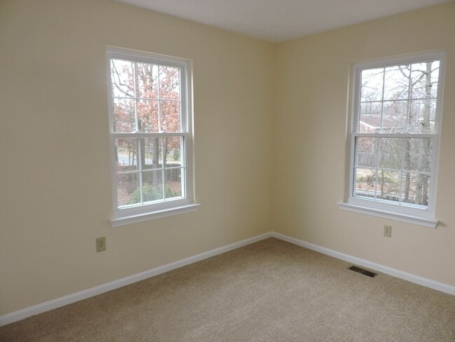 Building Photo - 34 Meadowside Ct