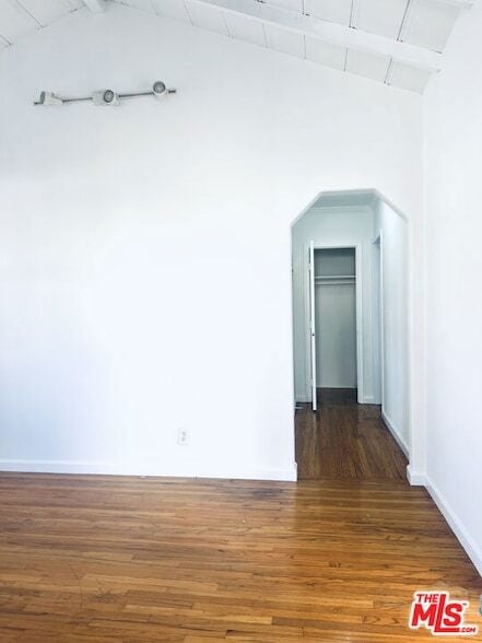 Building Photo - 600 E Chevy Chase Dr