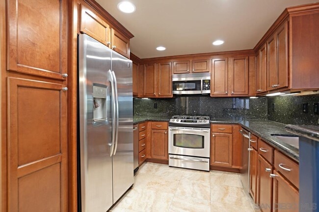 Building Photo - 3921 Oregon St