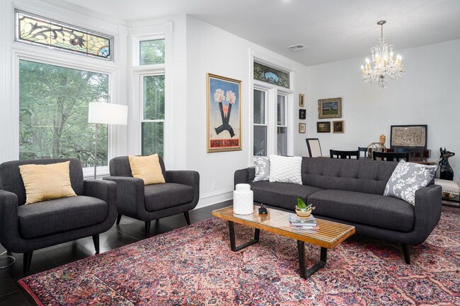 Building Photo - 1730 N Franklin Pl