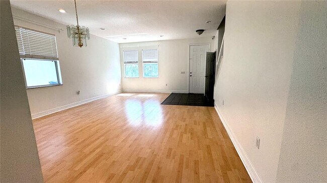 Building Photo - 9944 Chorlton Cir