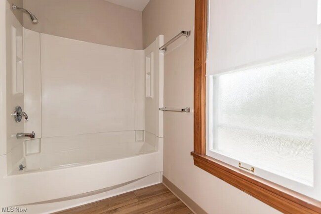 Building Photo - 38171 Wilson Ave