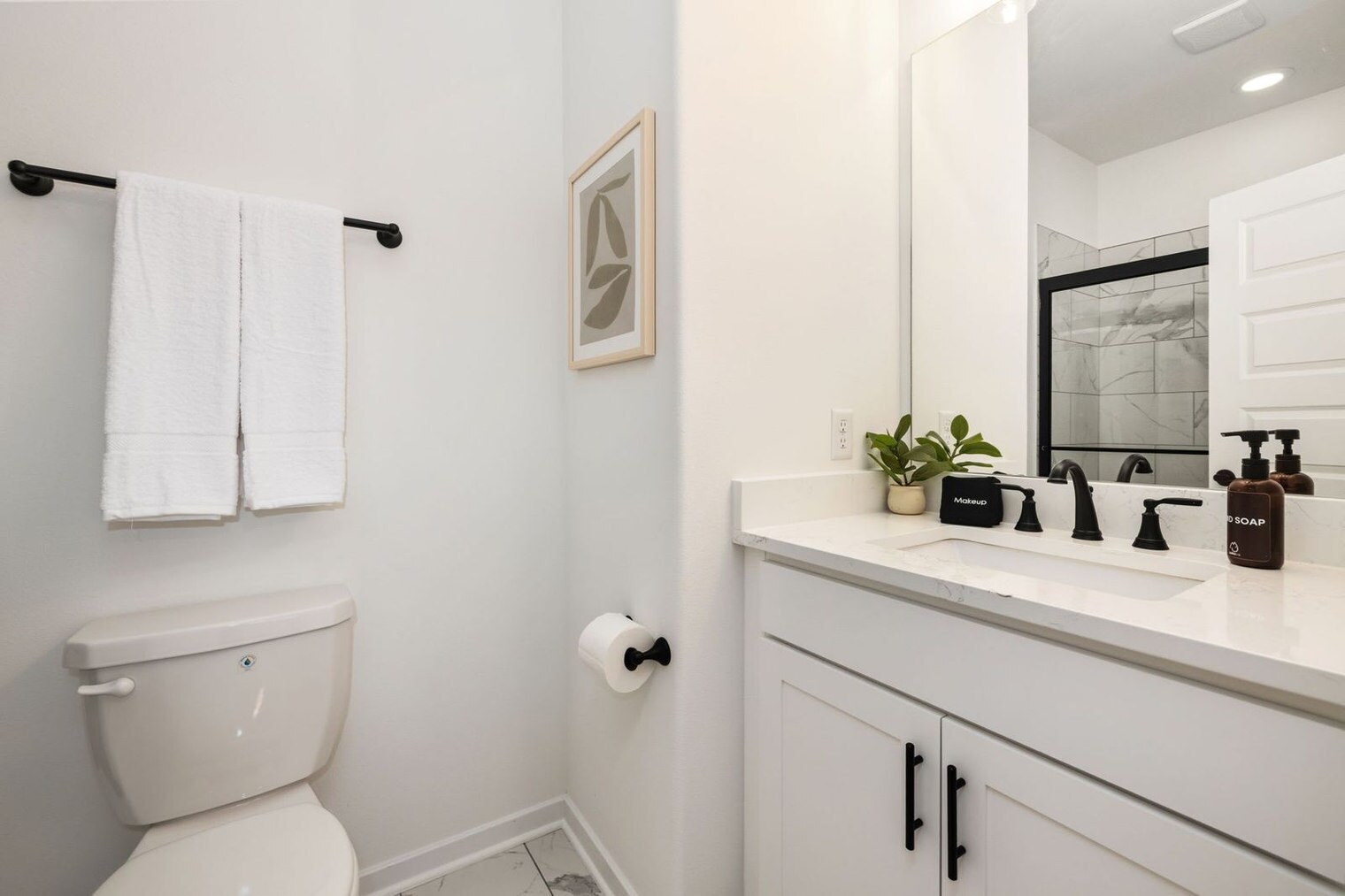 Building Photo - 1324 Van Buren Ave