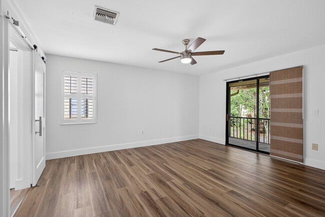 Building Photo - 13085 Belhaven Ct