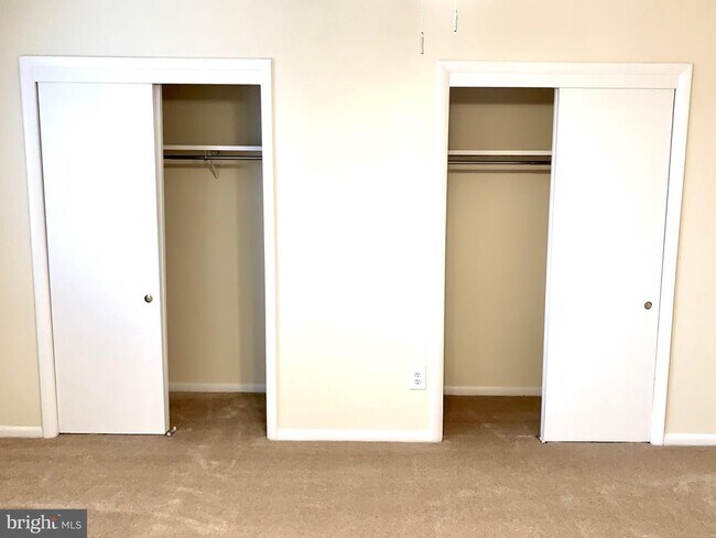 Building Photo - 5111 8th Rd S