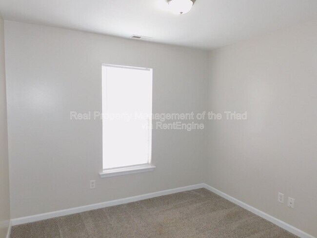 Building Photo - 3211 North O.Henry Boulevard