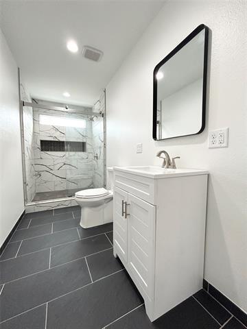 Building Photo - 102 Colorado St