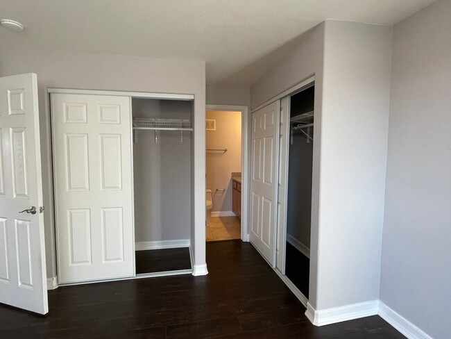 Building Photo - Beautiful Remodeled Condo In North Park w/...