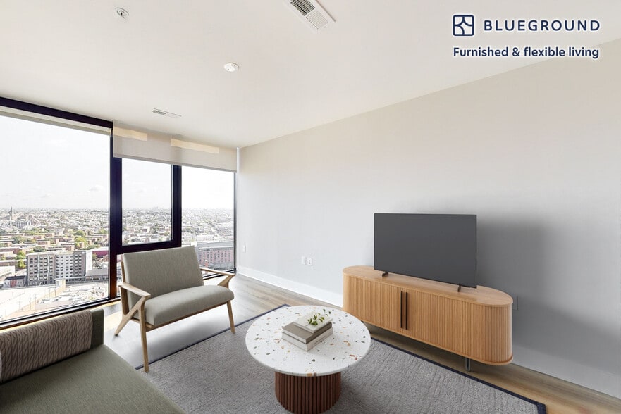 Building Photo - 555 S President St