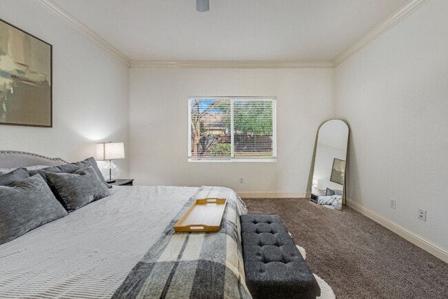 Building Photo - Cozy 3-Bed Sanctuary with 2 Full Baths in Sacramento’s Serene Prairie Dunes