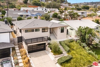 Building Photo - 5664 Coliseum St