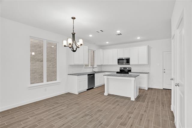 Building Photo - 312 Oakbend Dr