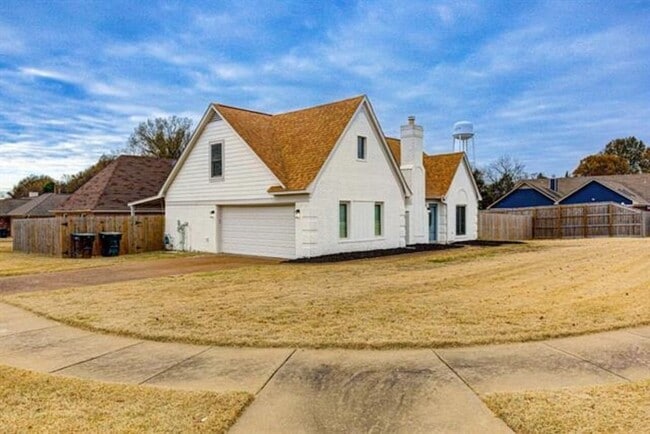 Building Photo - 7105 Santa Cruz Dr