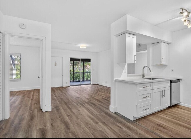 Building Photo - 6258 Chasewood Dr