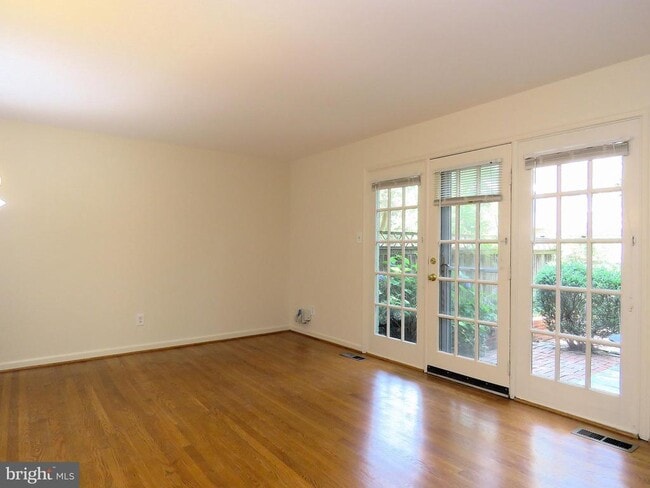 Building Photo - 9226 Bailey Ln