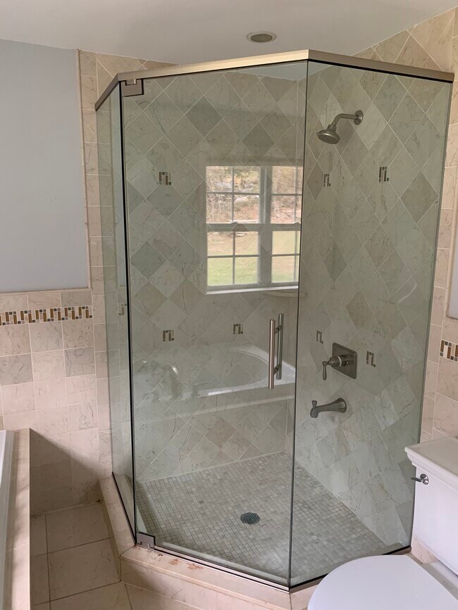 Building Photo - 19 Mohawk Dr