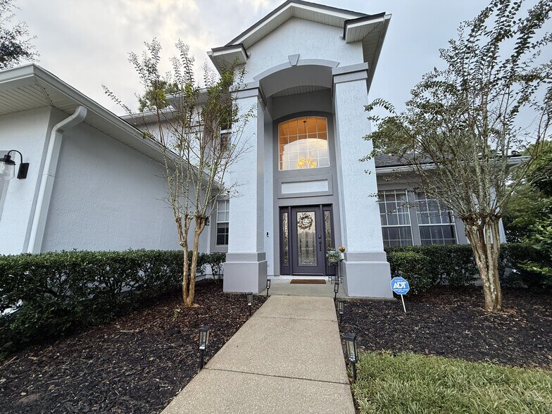 Building Photo - 944 Waverly Bluff Ct