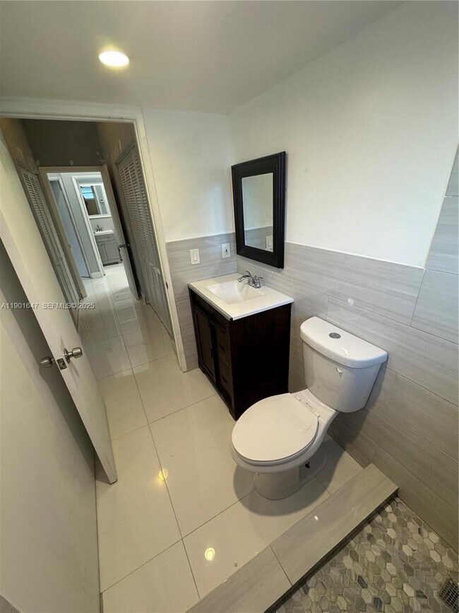 Building Photo - 7699 SW 153rd Ct