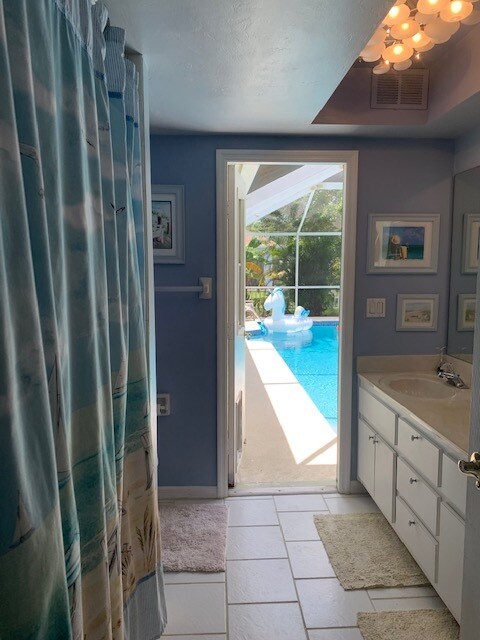 Guest Bathroom Going Out to Pool - 704 SW 11th Pl