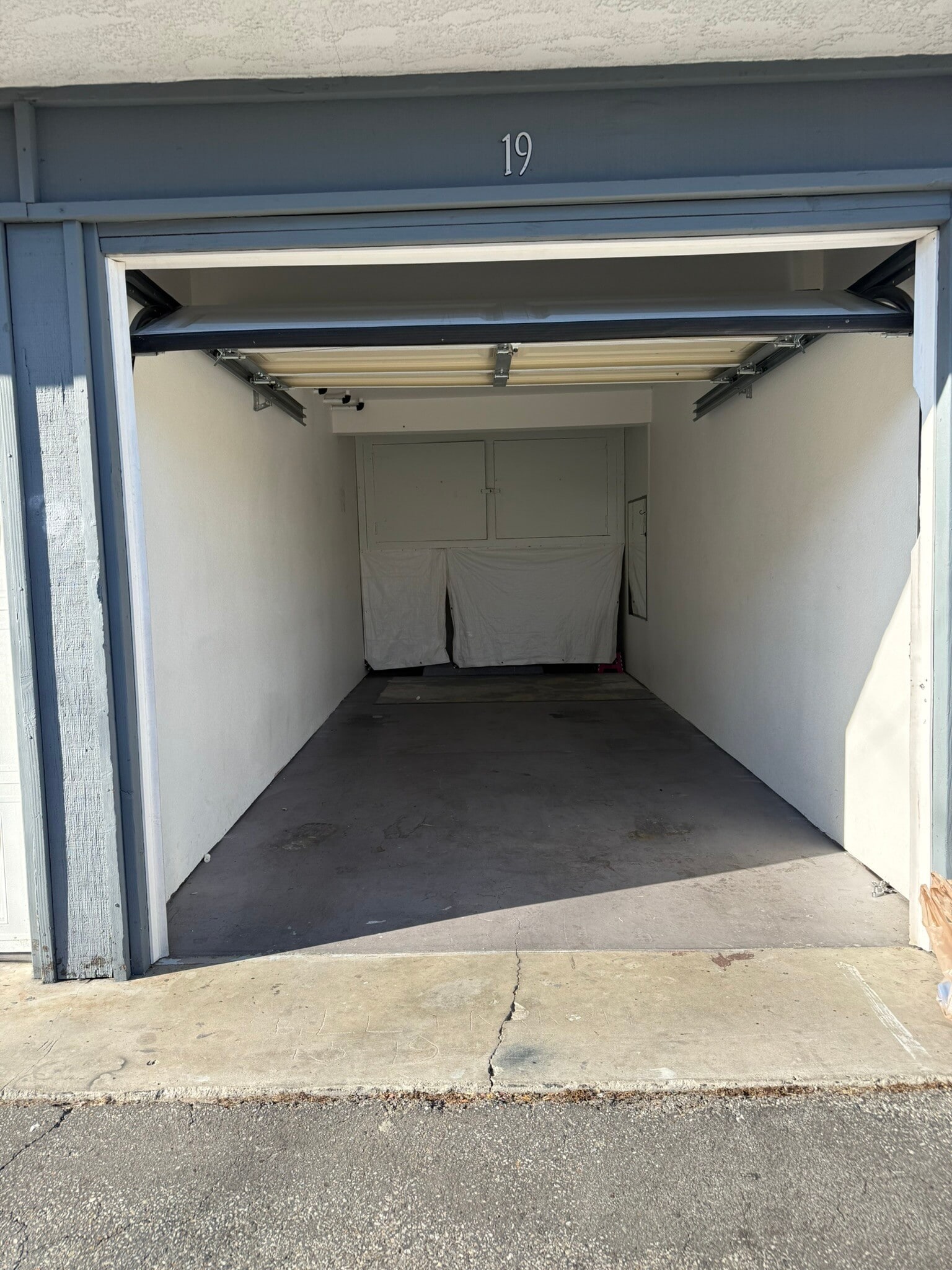 Building Photo - 2890 E Artesia Blvd